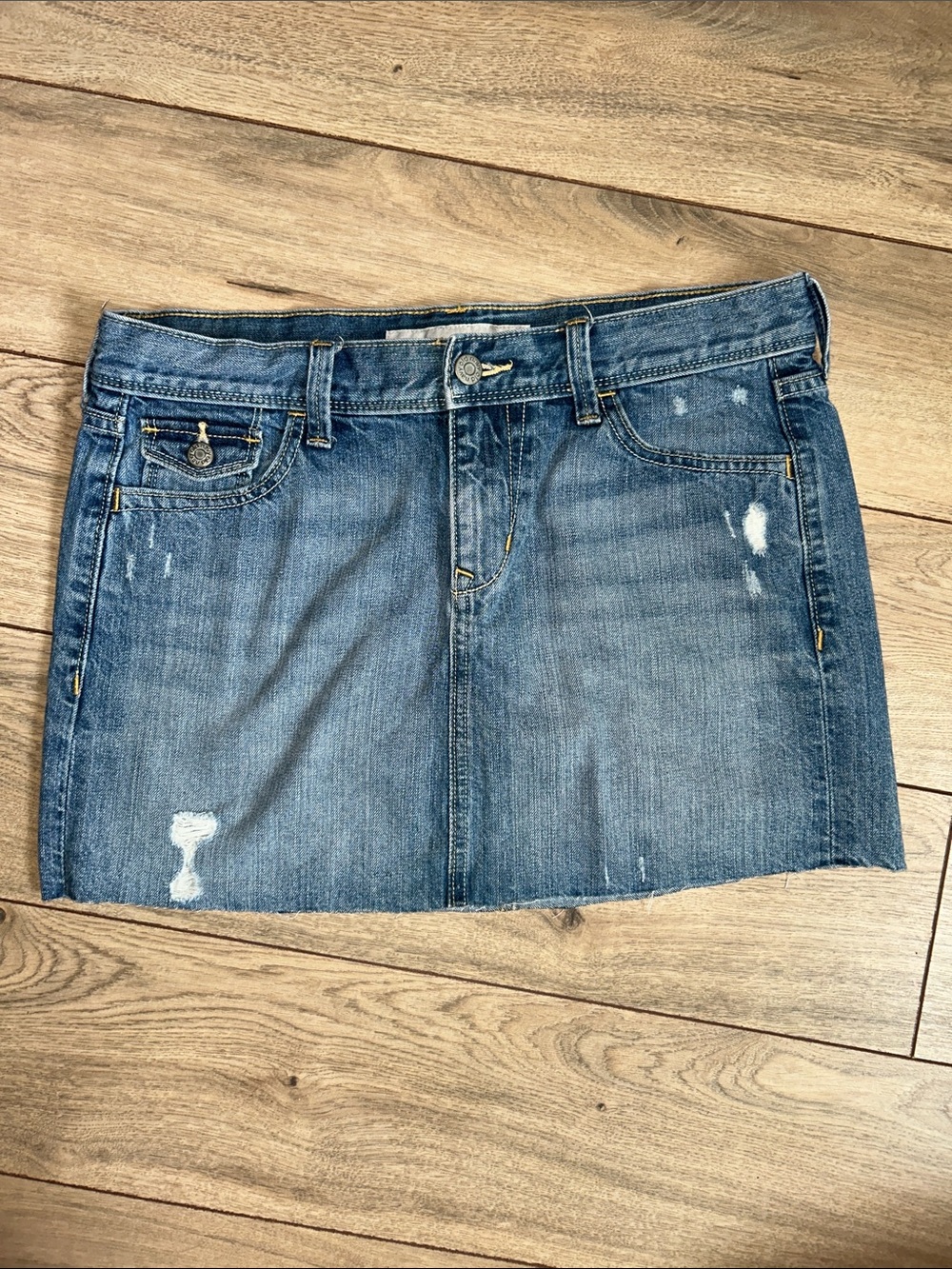 Y2K denim skirt